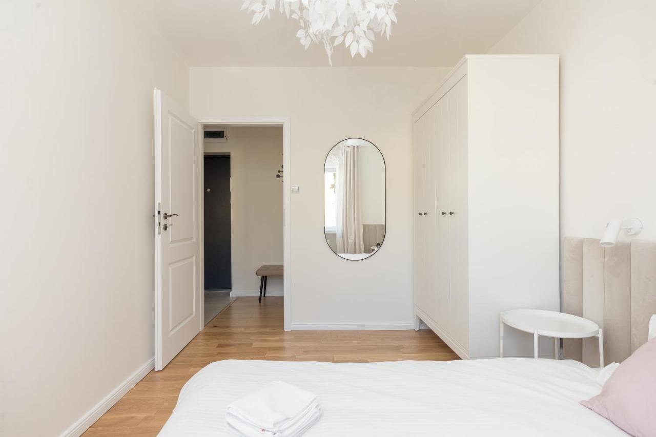 Grand Theater Beige Apartment Βαρσοβία Εξωτερικό φωτογραφία